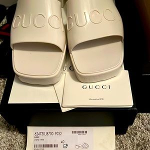 Gucci Rubber Slides size 40